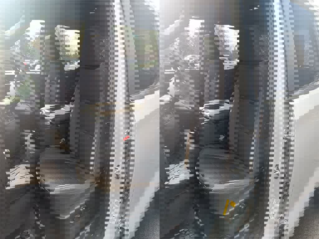 Used 2022 Chevrolet Silverado 1500 Custom image 11