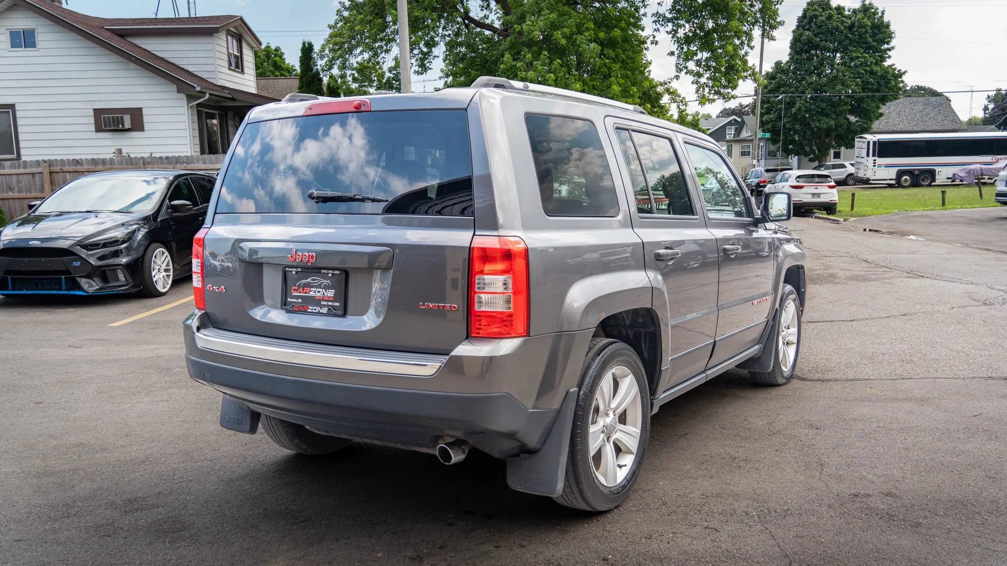 Used 2015 Jeep Patriot Limited w/ Sun/Sound Group AWD/4WD image 6