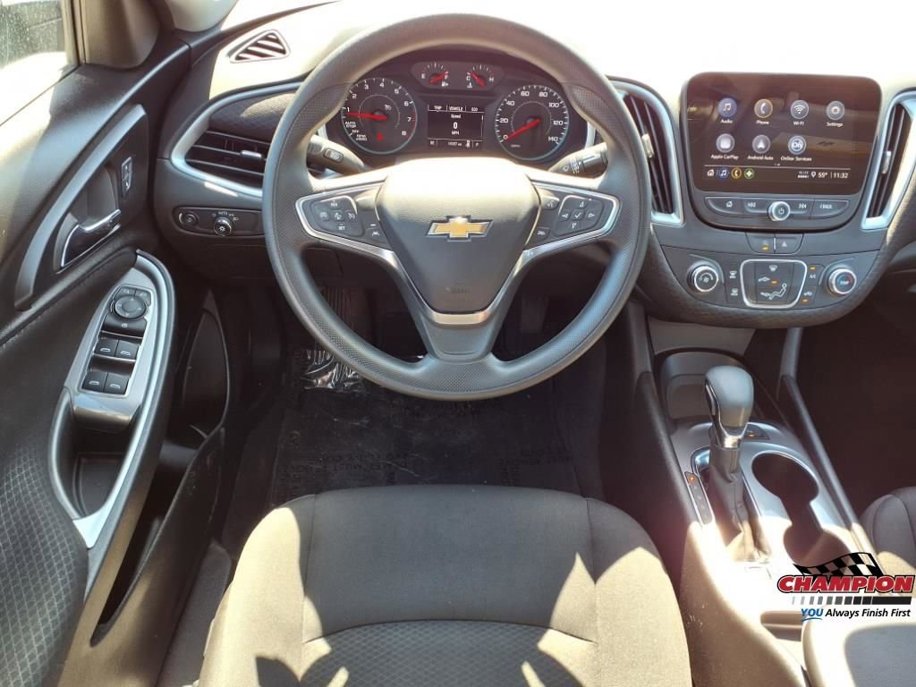 Used 2025 Chevrolet Malibu LS w/ Driver Confidence Package image 16