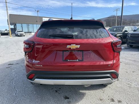 New 2026 Chevrolet Trax LT w/ Driver Confidence Package FWD image 46