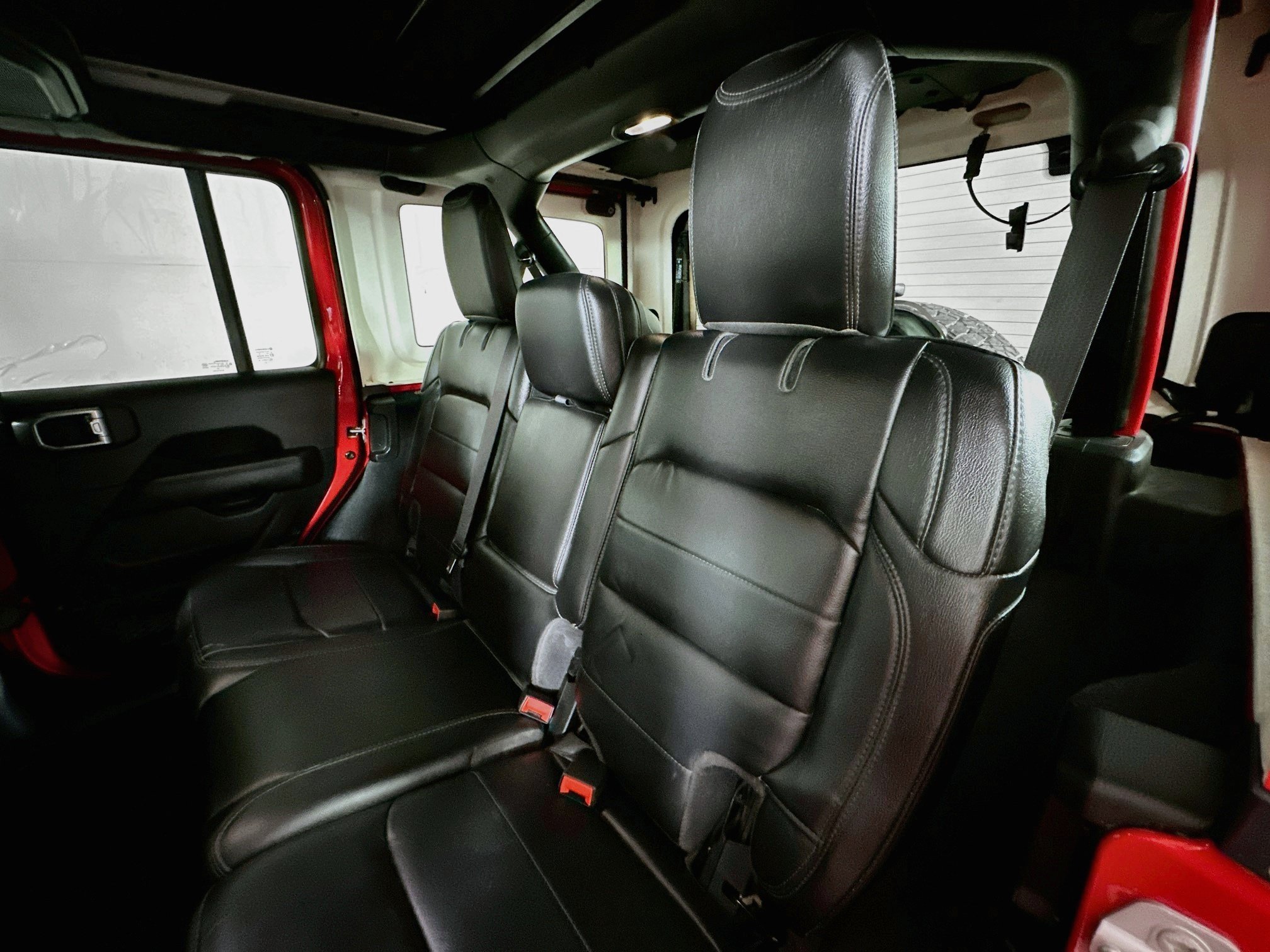 Used 2021 Jeep Wrangler Unlimited Sahara AWD/4WD image 23