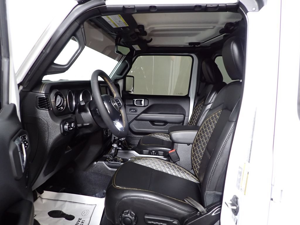 Used 2023 Jeep Gladiator Overland AWD/4WD image 21