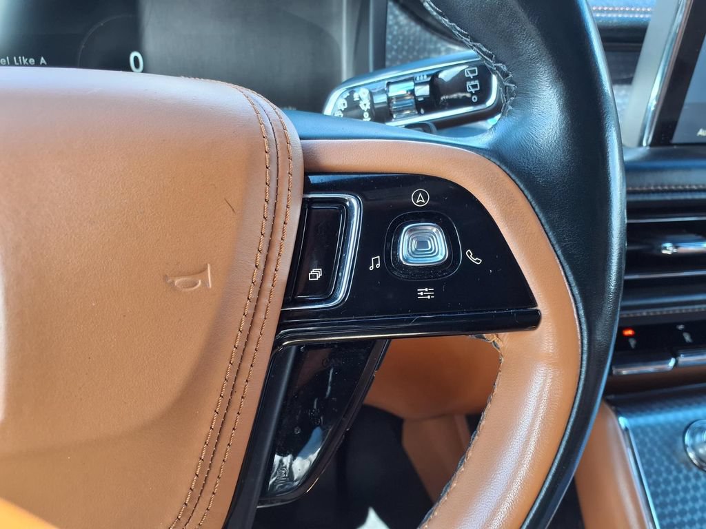Certified 2023 Lincoln Aviator Black Label w/ Class IV Trailer Tow Package AWD/4WD image 19