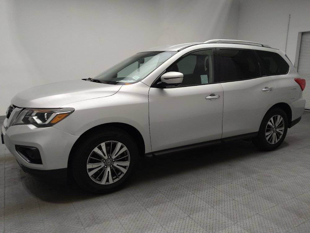 Used 2019 Nissan Pathfinder SL FWD image 2
