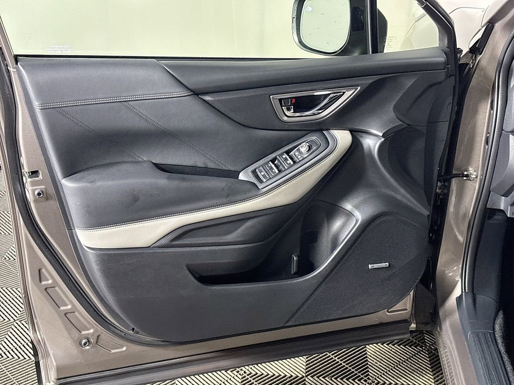 Used 2023 Subaru Forester Limited AWD/4WD image 10