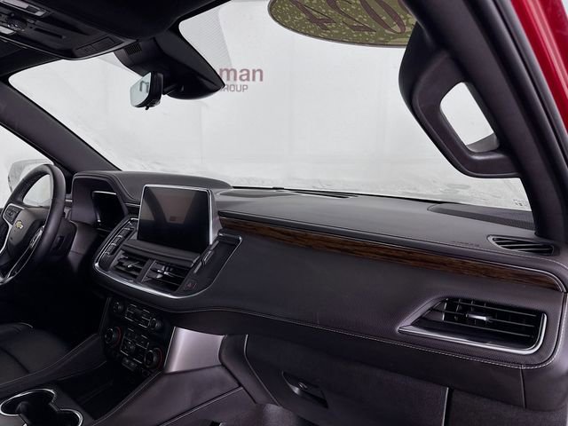 Used 2024 Chevrolet Suburban Premier image 32
