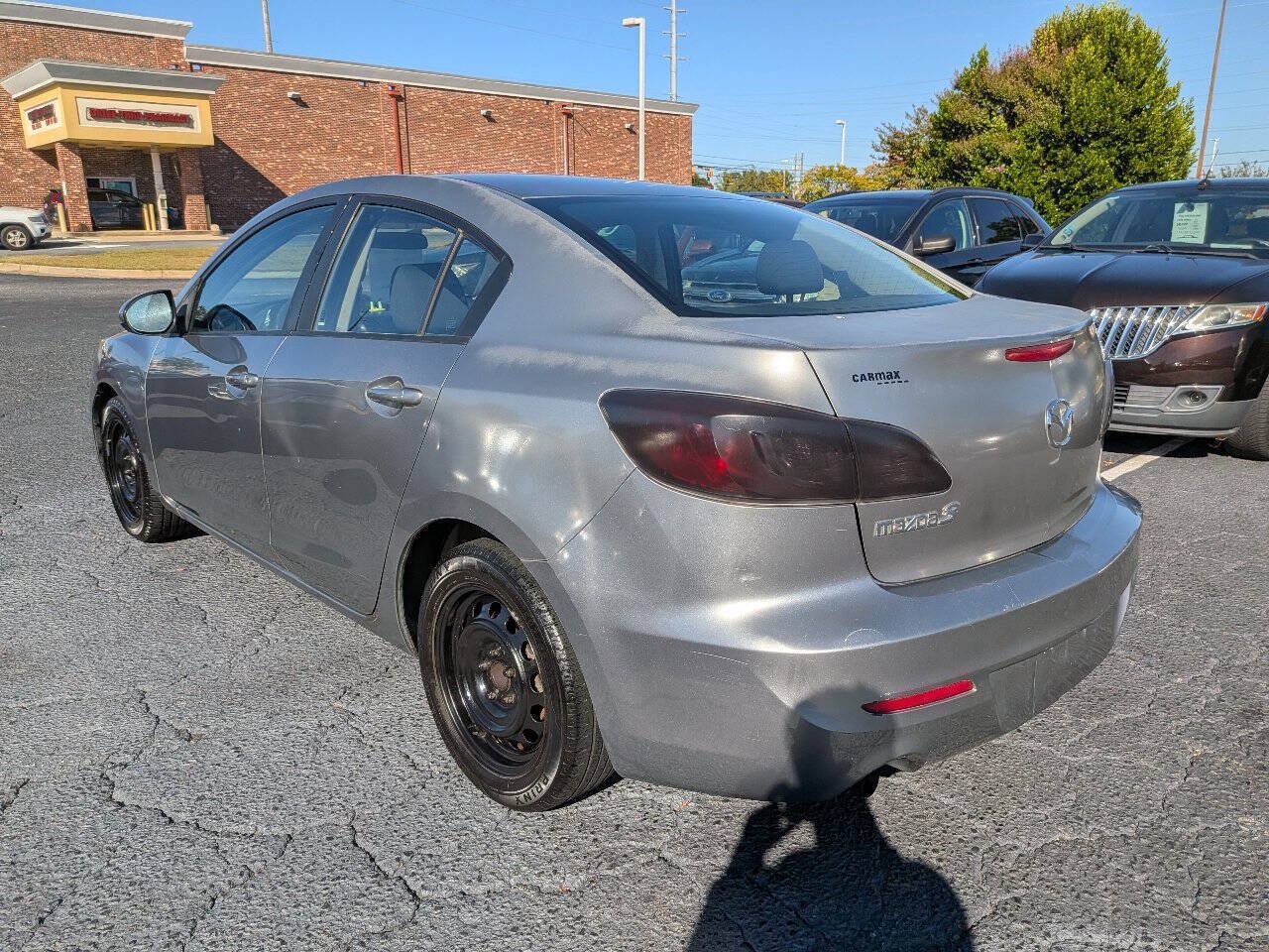 Used 2012 MAZDA MAZDA3 i Sport FWD image 22