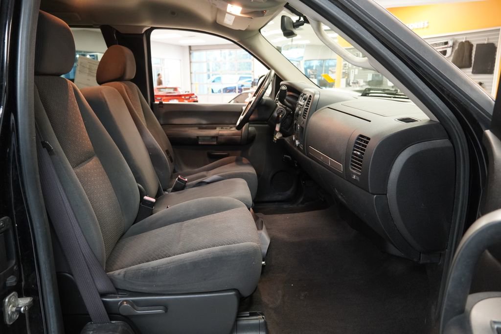 Used 2007 Chevrolet Silverado 1500 LT w/ Towing Package RWD image 32