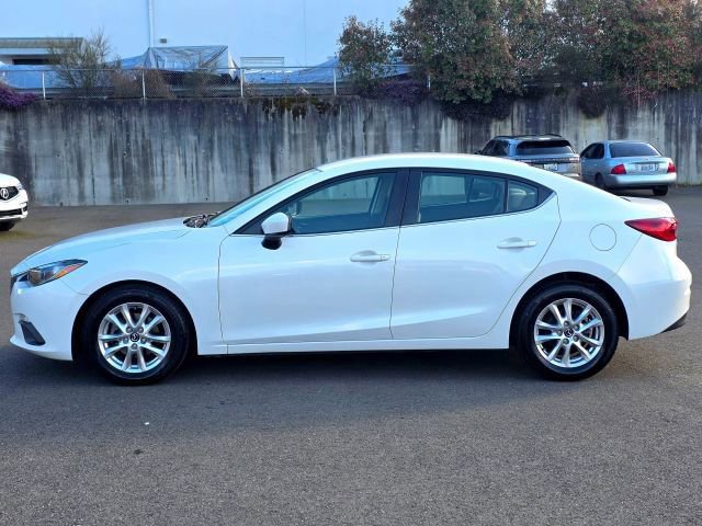Used 2016 MAZDA MAZDA3 i Sport w/ Preferred Equipment Package FWD image 4