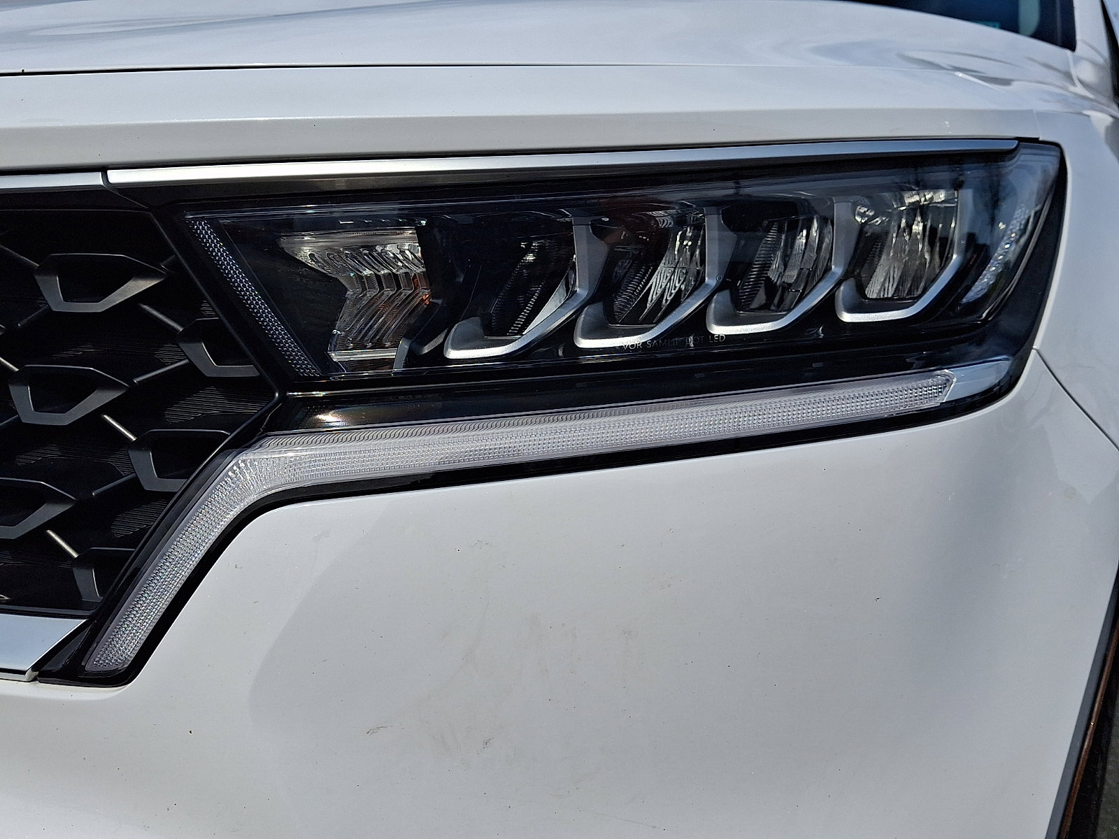 Used 2021 Kia Sorento LX image 9