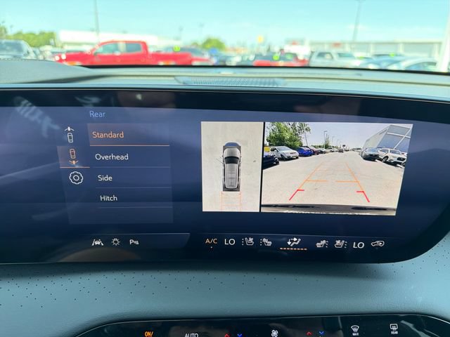 New 2026 Buick Enclave Avenir w/ Super Cruise Package FWD image 13