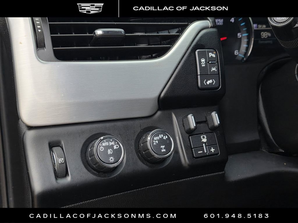 Used 2018 GMC Yukon XL SLT w/ Premium Edition AWD/4WD image 19
