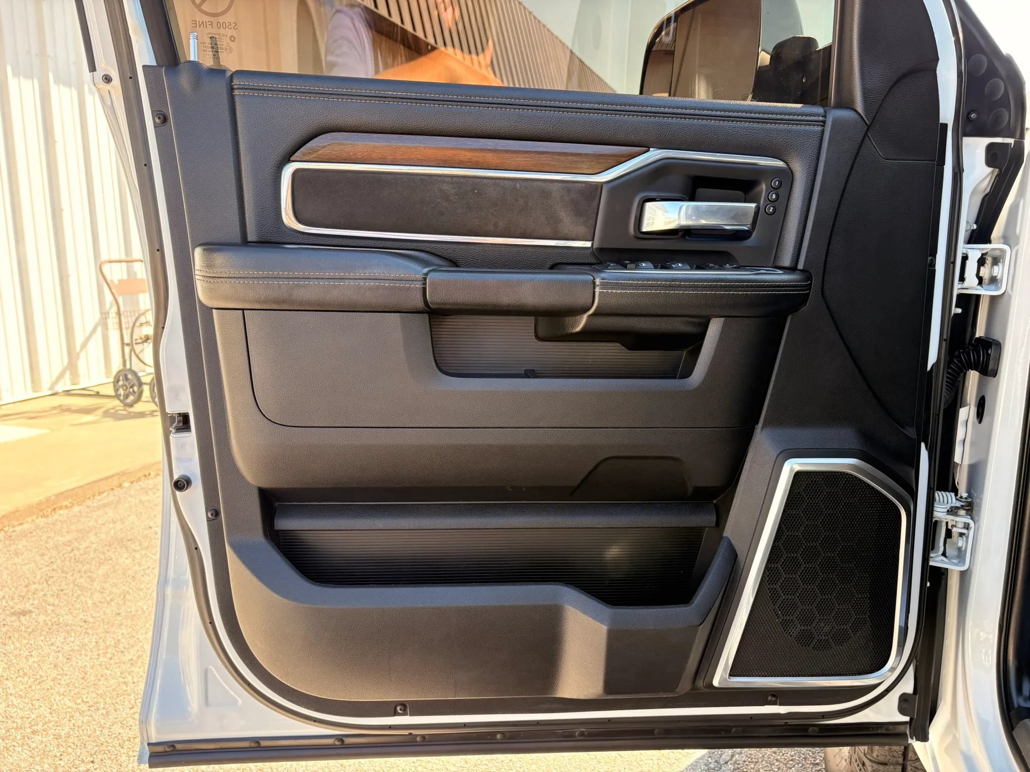 Used 2022 RAM 2500 Laramie AWD/4WD image 15