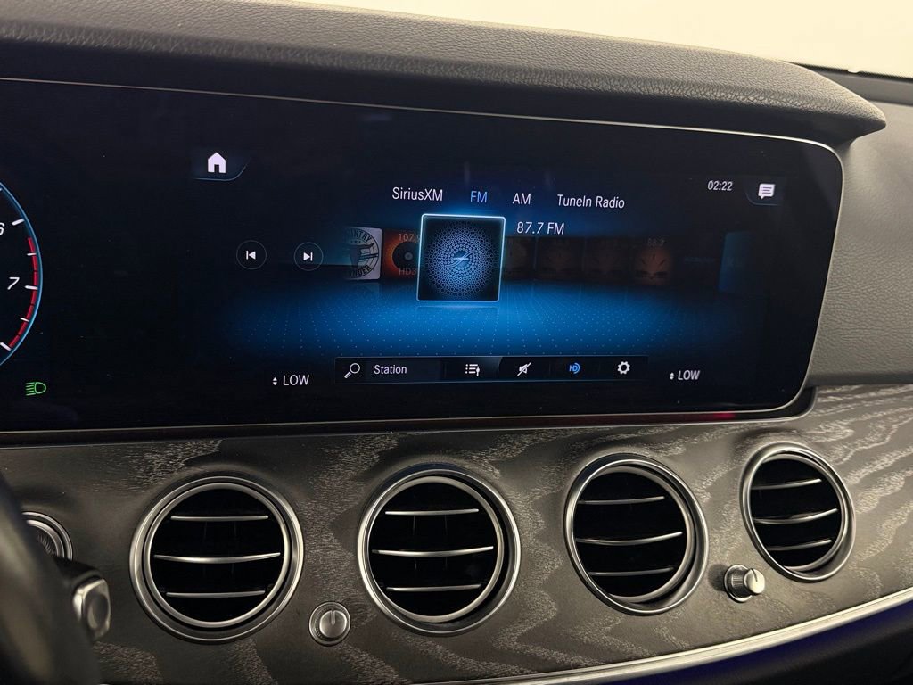 Used 2022 Mercedes-Benz E 350 Sedan image 16