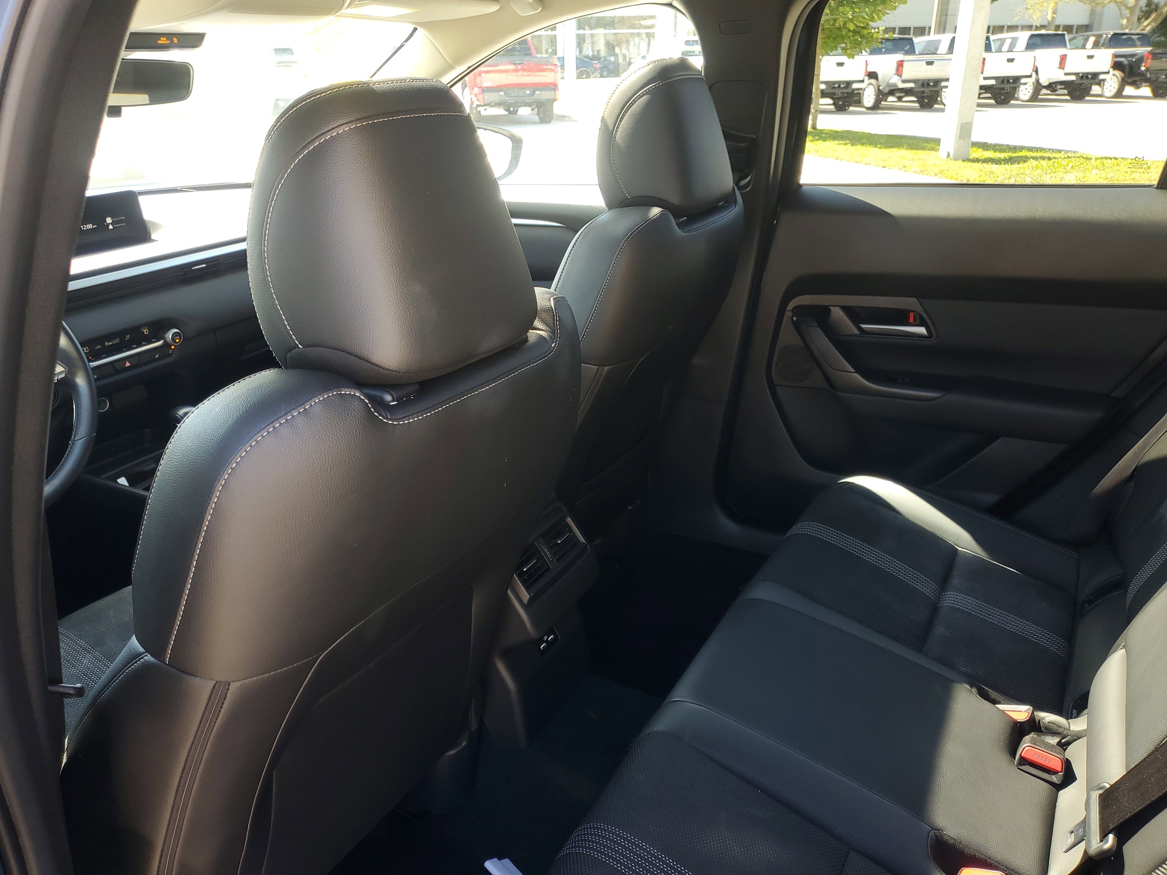 Used 2024 MAZDA CX-50 AWD 2.5 S w/ Premium Package image 13