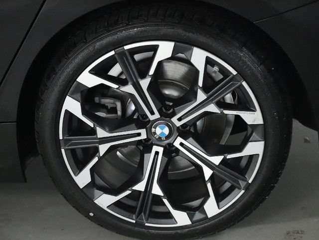Used 2026 BMW 330i xDrive Sedan w/ Premium Package AWD/4WD image 40
