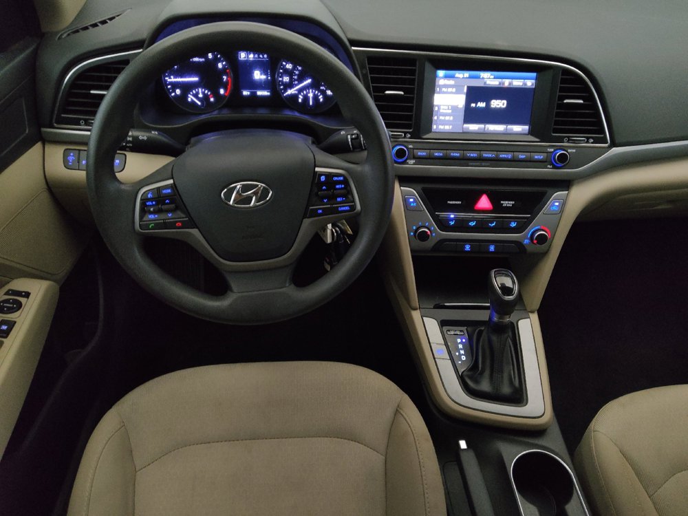 Used 2018 Hyundai Elantra SEL FWD image 22