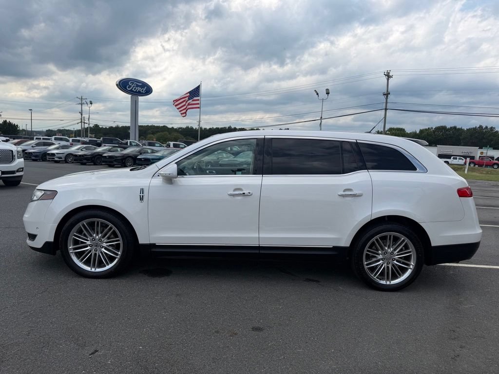 Used 2015 Lincoln MKT AWD w/ Equipment Group 201A image 8