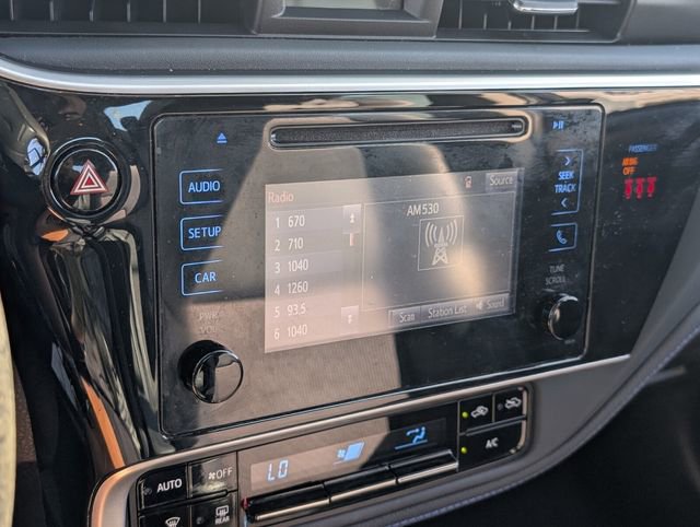 Used 2018 Toyota Corolla SE FWD image 14
