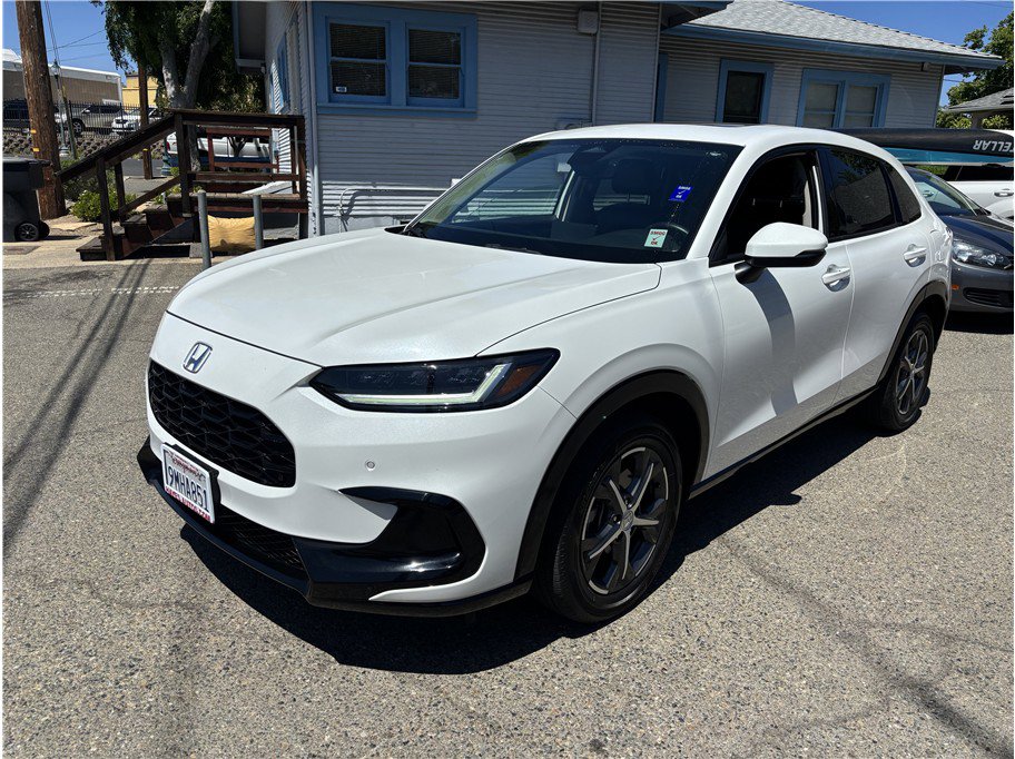 Used 2023 Honda HR-V EX-L image 3