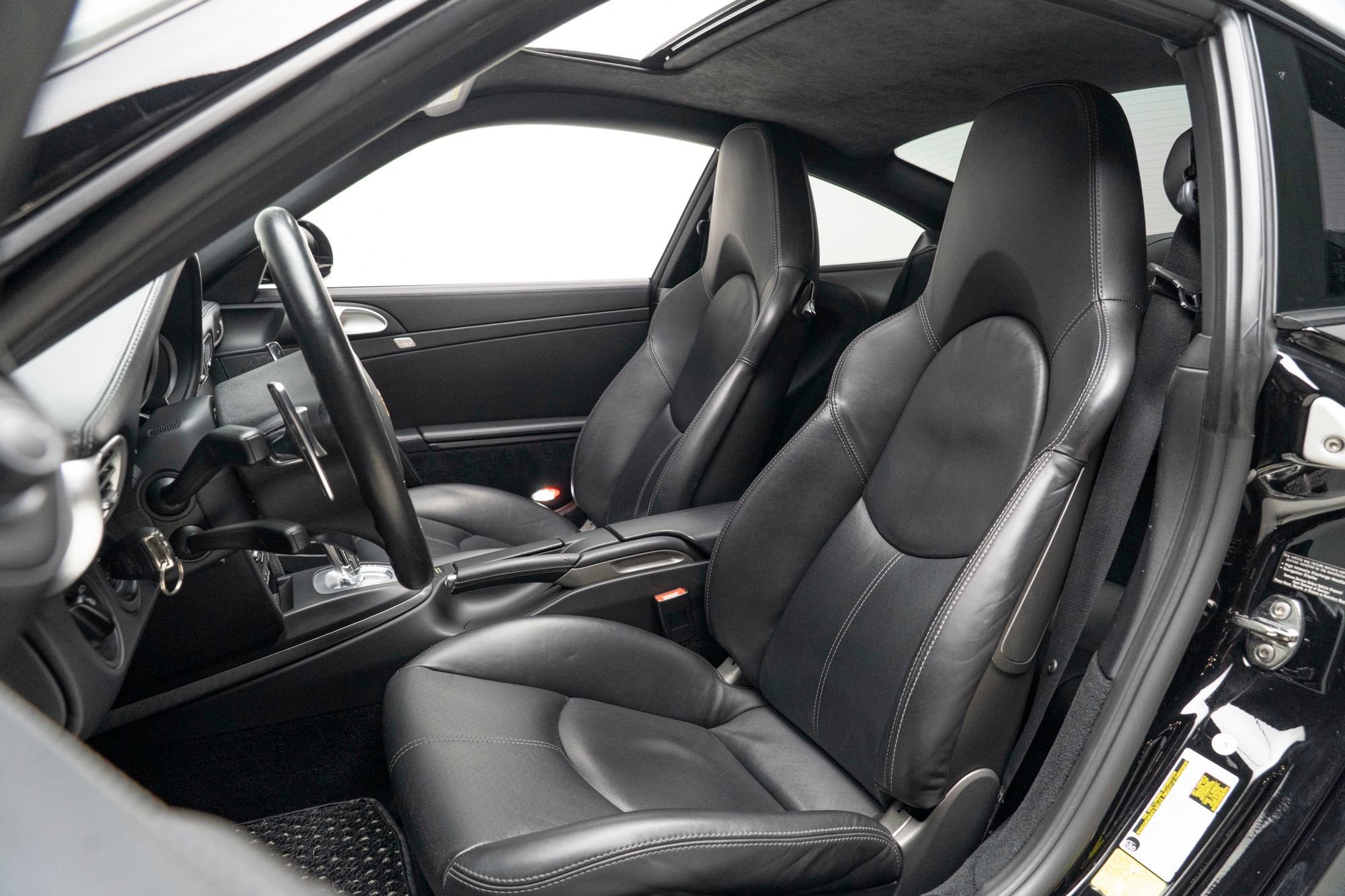Used 2013 Porsche 911 Turbo S AWD/4WD image 3