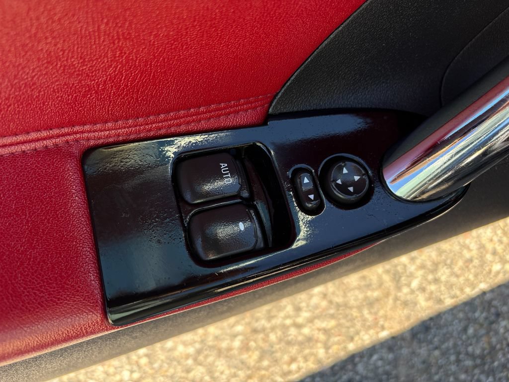 Used 2007 Saturn Sky Red Line RWD image 10