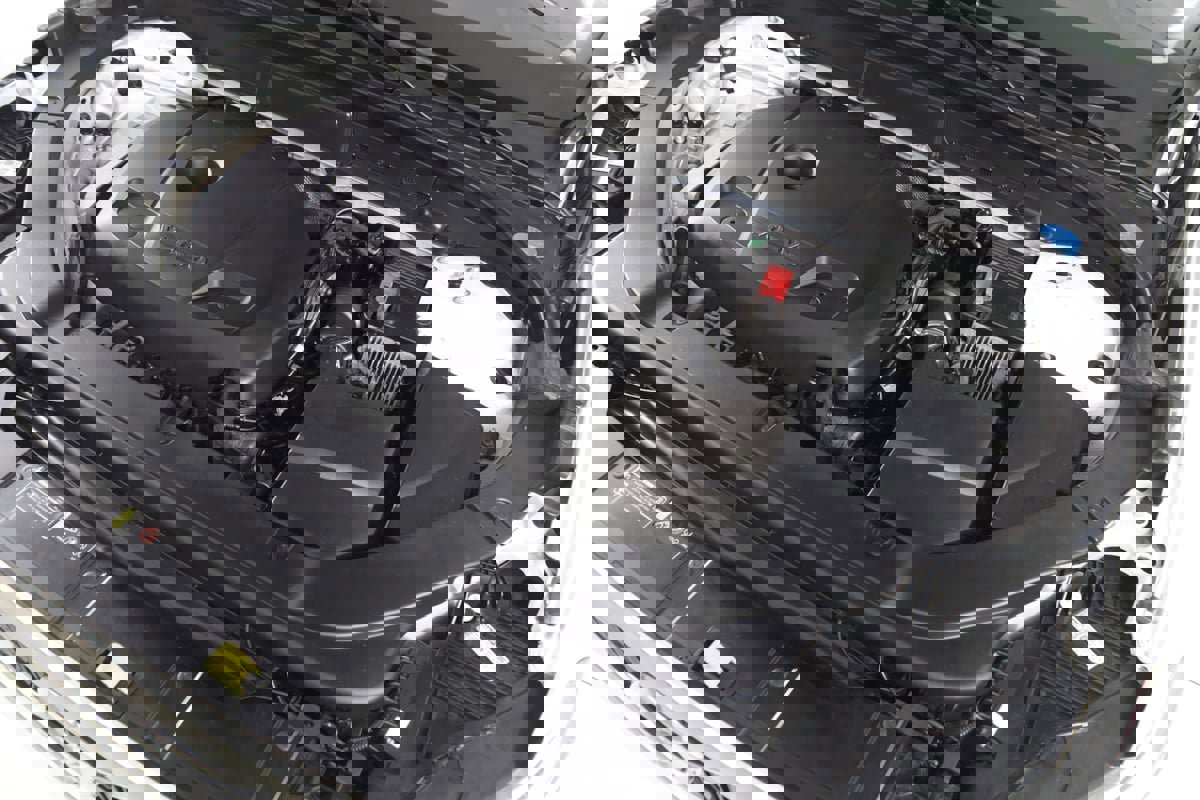 Used 2019 Volvo XC60 T5 Momentum w/ Multimedia Package image 21