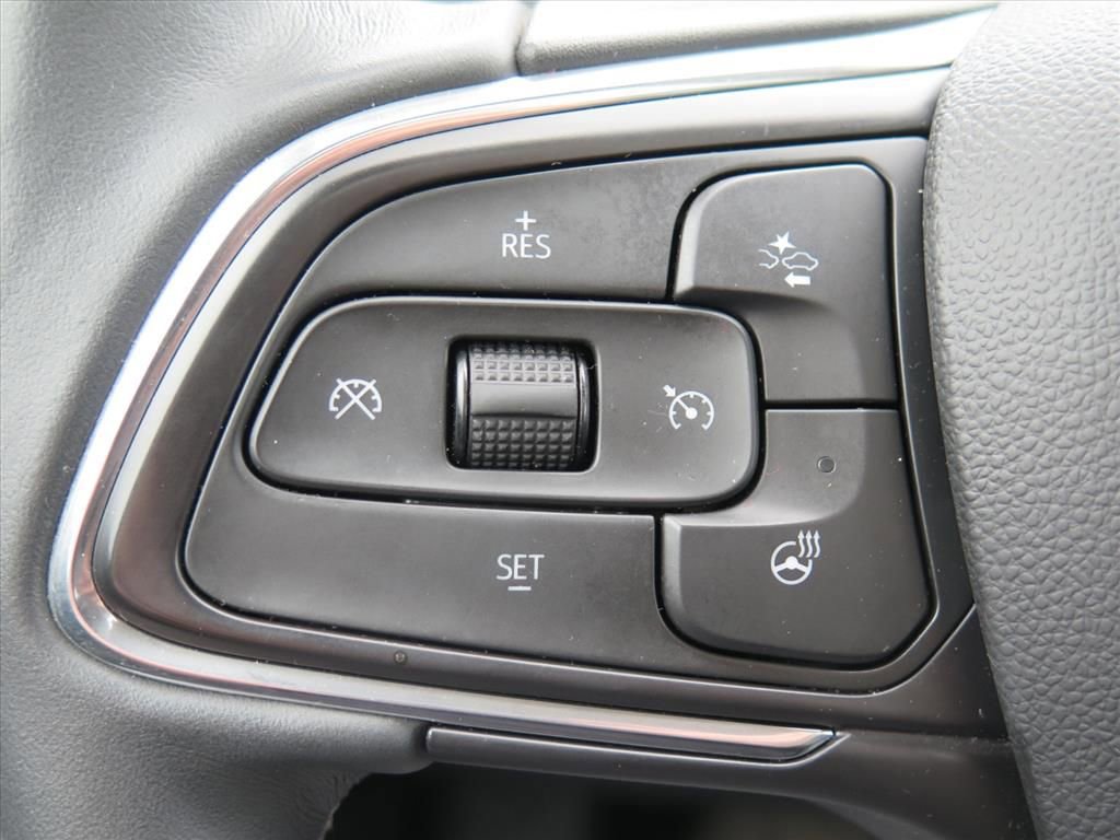 Used 2023 Buick Envision Essence w/ Sport Touring Package image 14