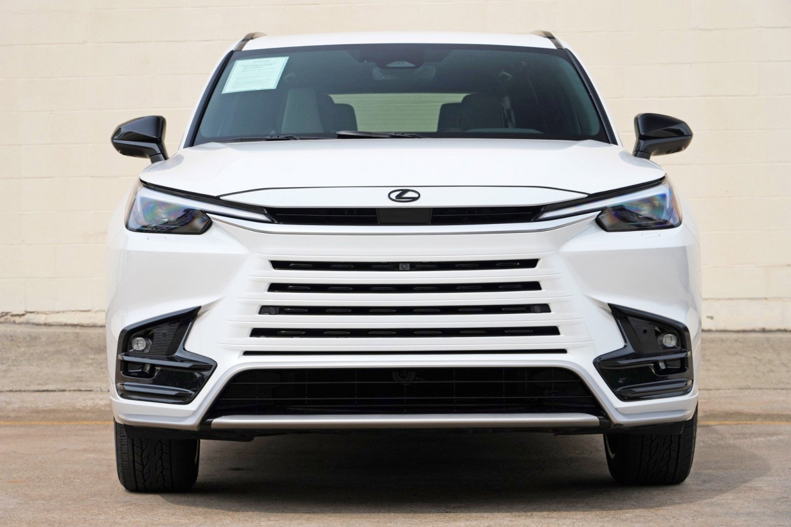 Used 2026 Lexus TX 500h AWD w/ Technology Package image 7
