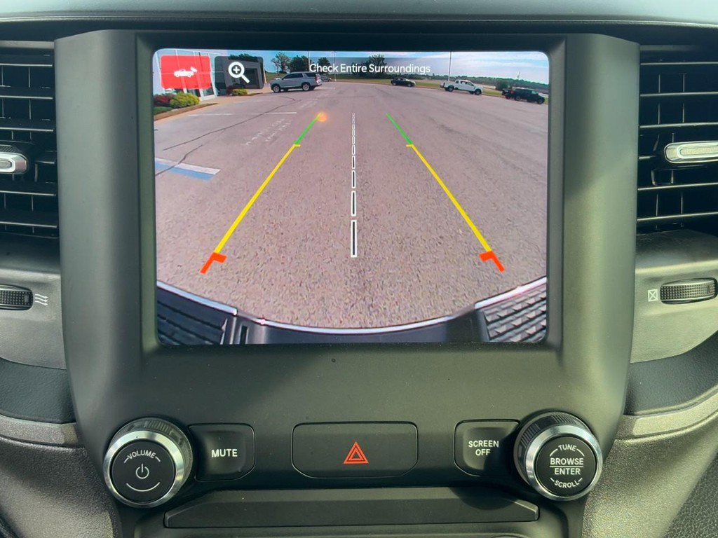 Used 2024 RAM 3500 Tradesman w/ Chrome Appearance Group image 25