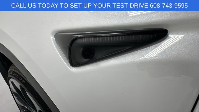 Used 2022 Tesla Model Y Performance image 31