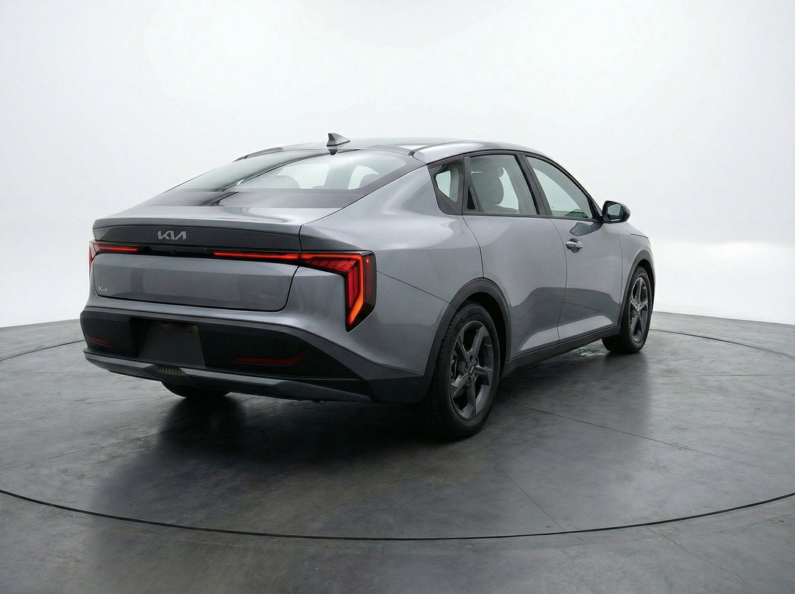 Used 2025 Kia K4 LXS image 9