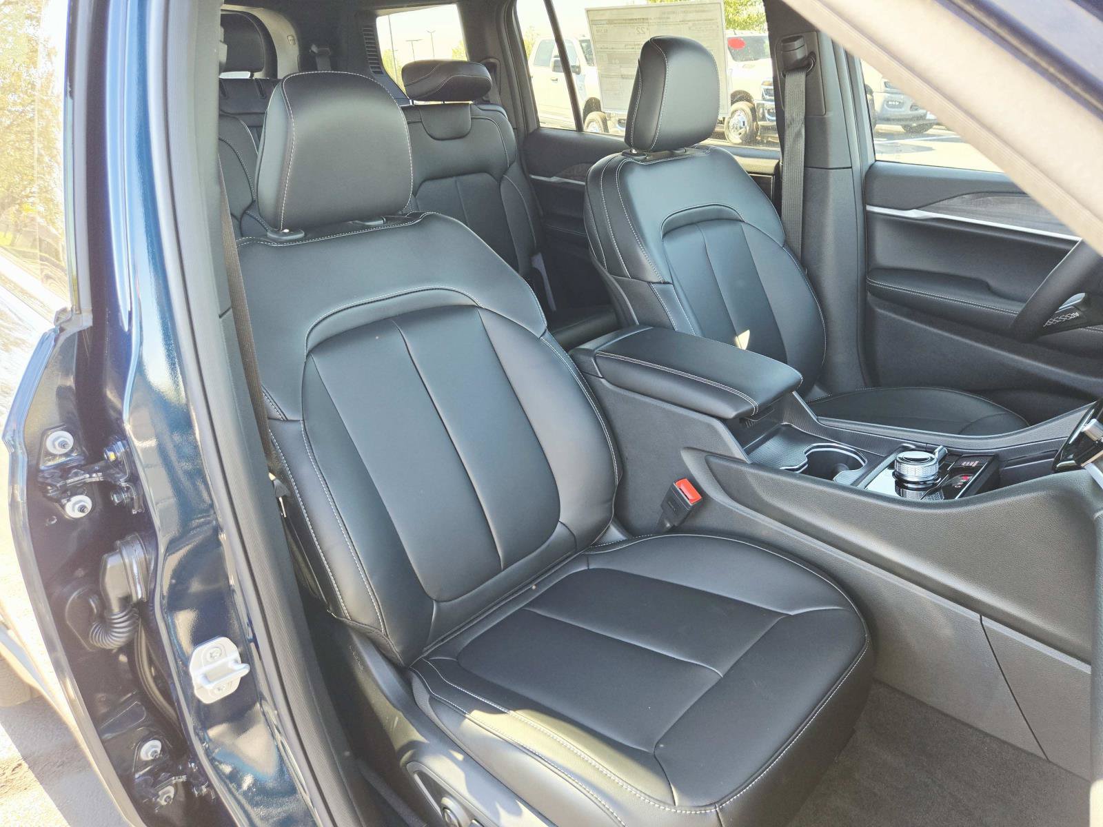 New 2027 Jeep Grand Cherokee L Limited AWD/4WD image 19