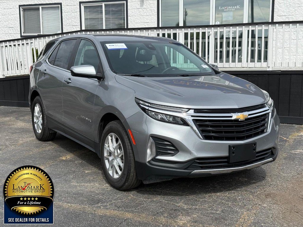 Used 2024 Chevrolet Equinox LT FWD image 3