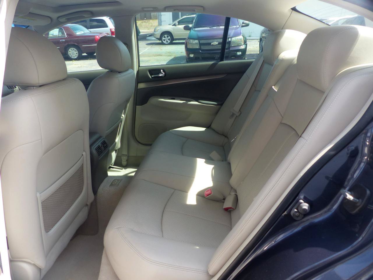 Used 2012 INFINITI G37 Journey w/ Premium Pkg RWD image 12