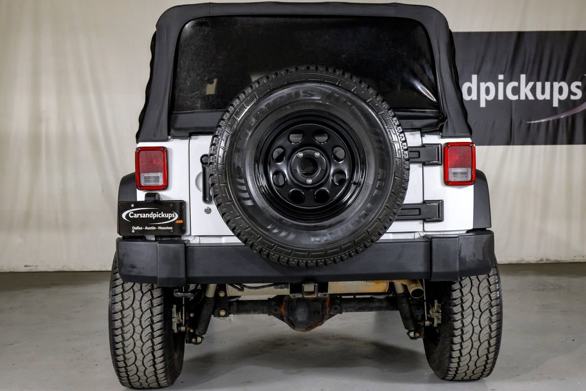 Used 2018 Jeep Wrangler Sport image 9