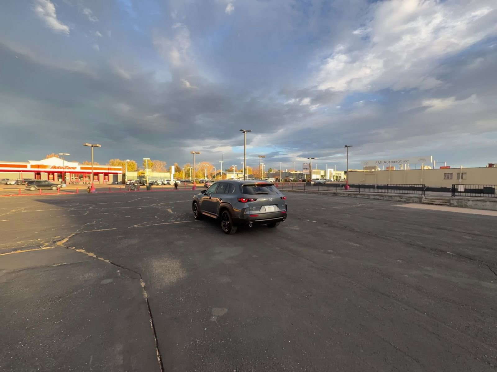 Used 2025 MAZDA CX-50 AWD 2.5 S w/ Preferred Package image 15