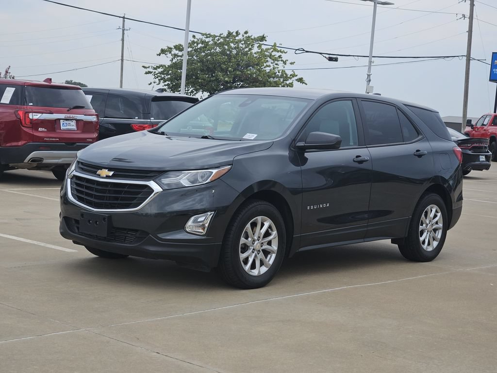 Used 2020 Chevrolet Equinox LS w/ LS Convenience Package FWD video 3