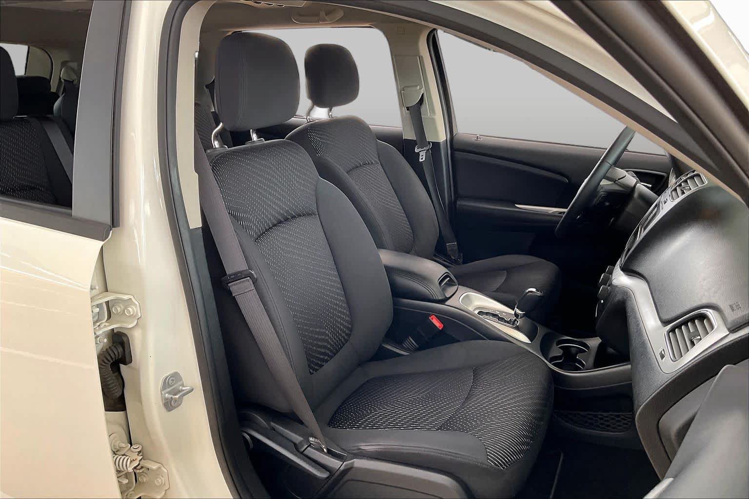 Used 2018 Dodge Journey SE w/ Popular Equipment Group FWD image 10