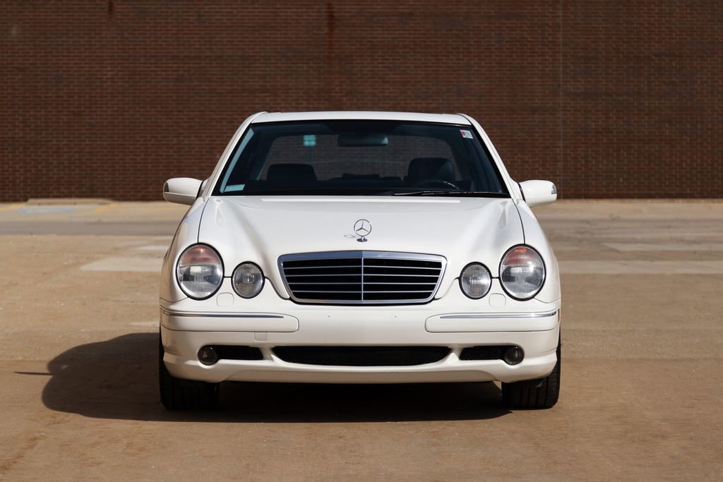 Used 2000 Mercedes-Benz E 55 AMG Sedan image 8