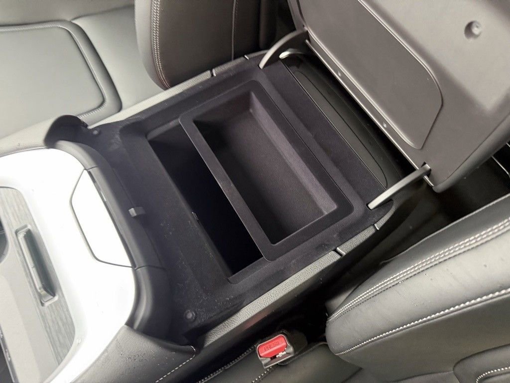 New 2026 Nissan Armada SV image 25