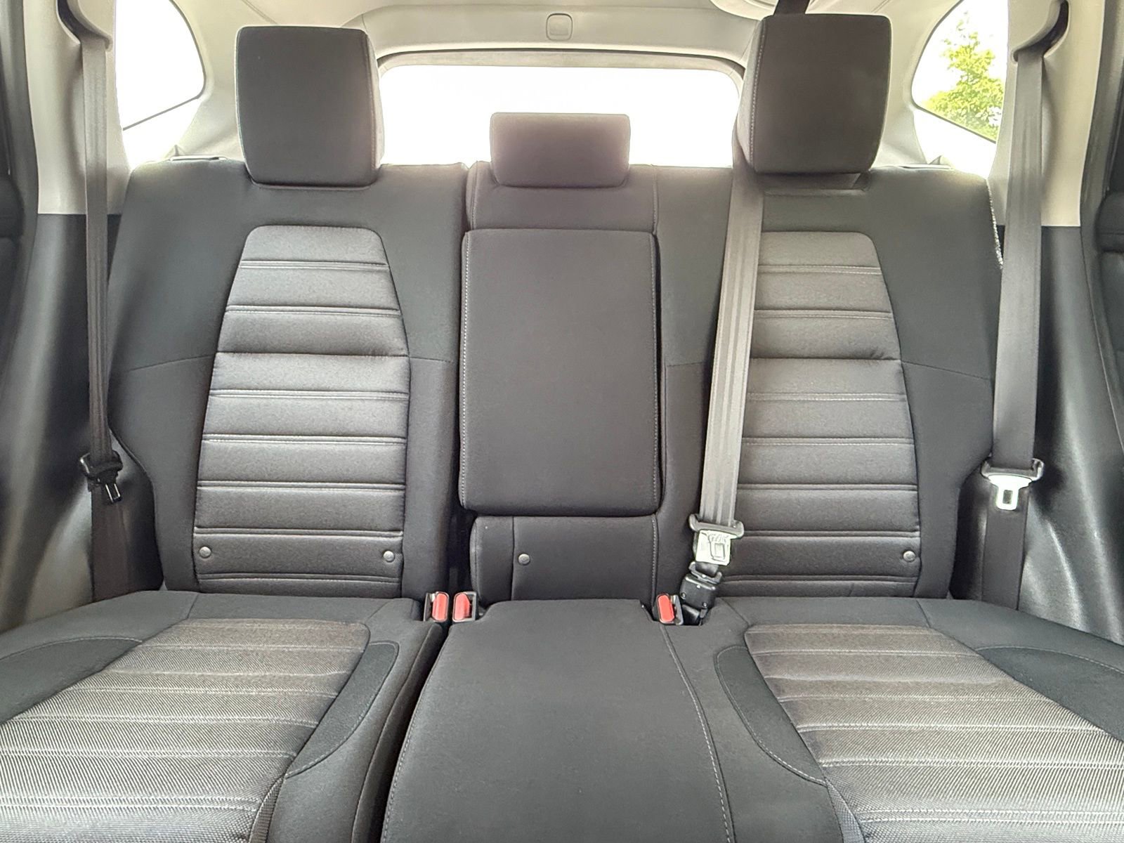 Used 2019 Honda CR-V LX image 40