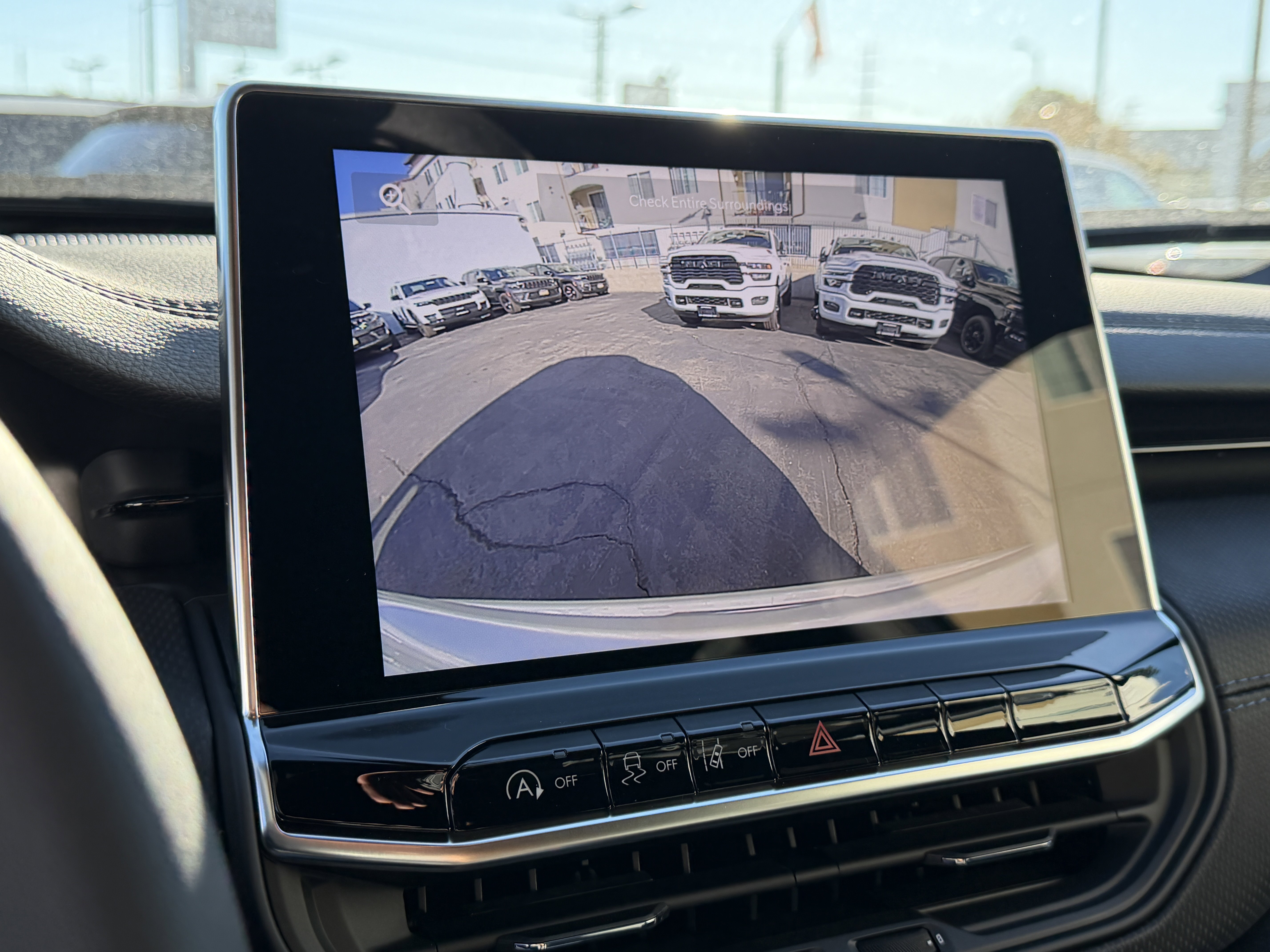 New 2026 Jeep Compass Latitude image 28