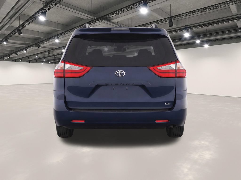 Used 2020 Toyota Sienna LE w/ LE Preferred Package FWD image 7
