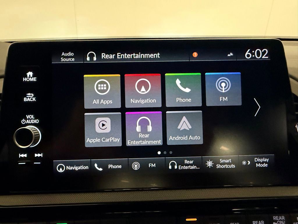 Used 2025 Honda Odyssey Elite image 16