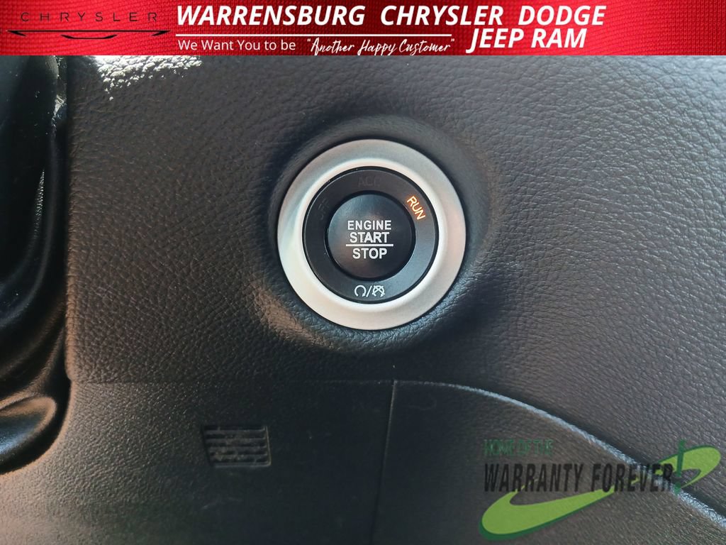Used 2021 Chrysler Pacifica Touring-L w/ Uconnect Theater Family Group AWD/4WD image 30