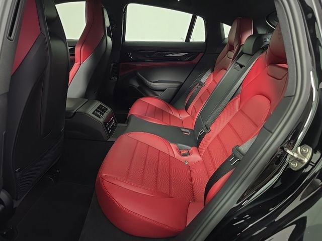 Certified 2025 Porsche Panamera 4 image 15