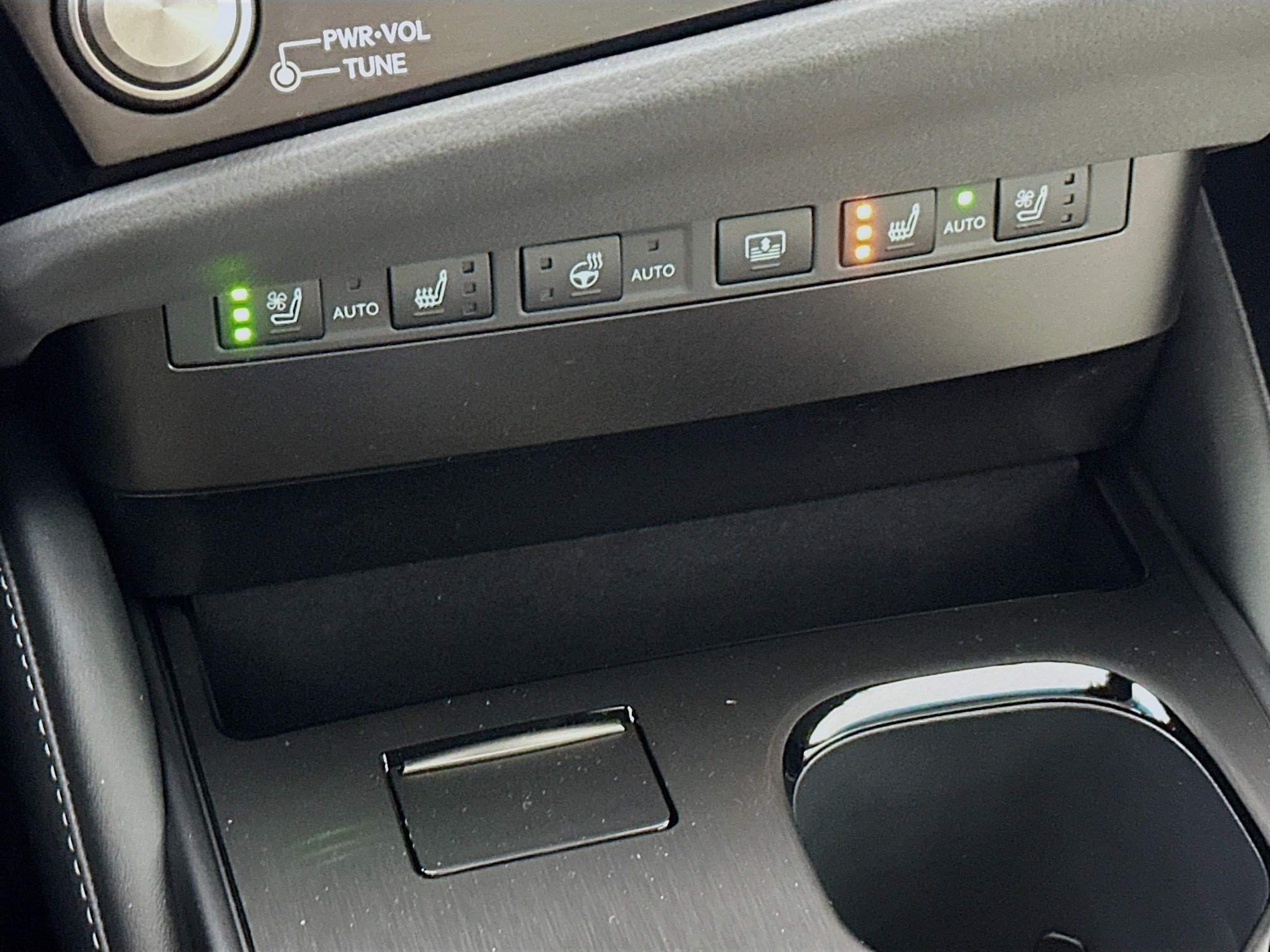 New 2025 Lexus ES 300h w/ Luxury Package image 21