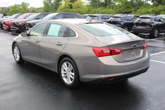 Used 2017 Chevrolet Malibu Hybrid w/ Leather Package FWD image 6