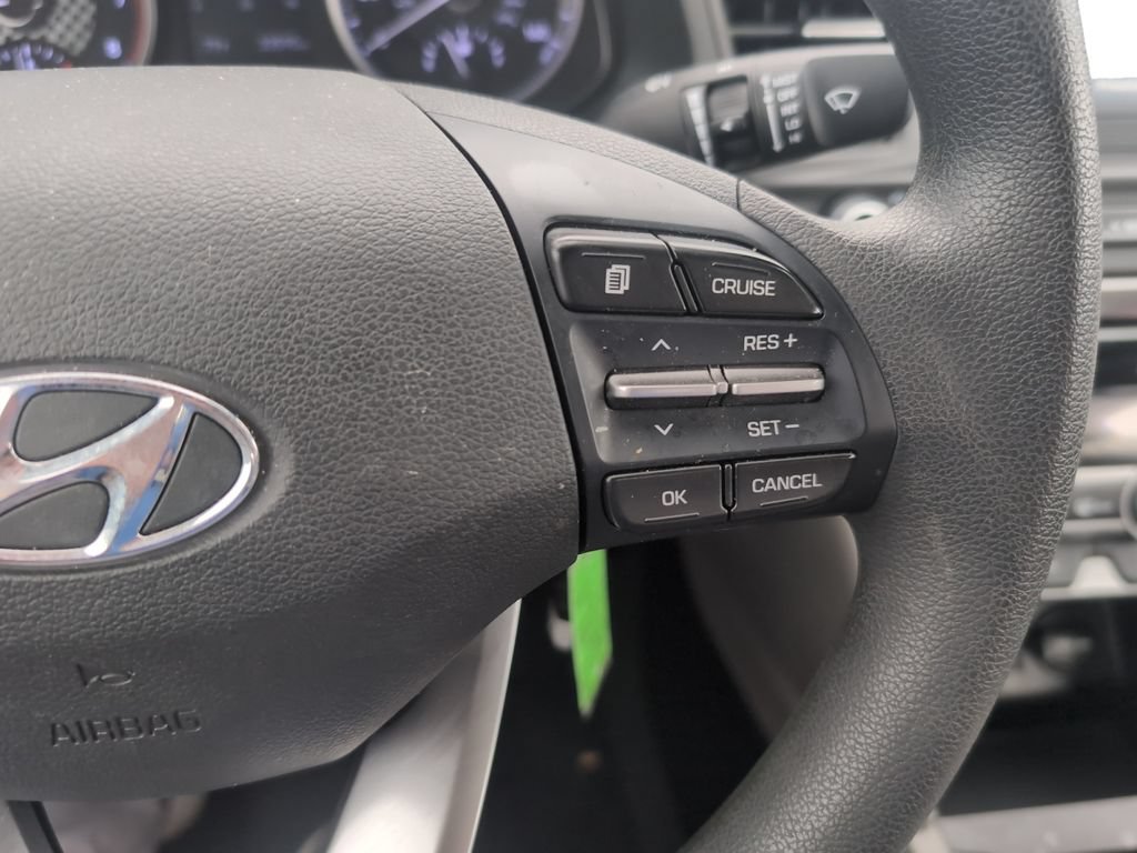 Used 2020 Hyundai Elantra SE FWD image 15